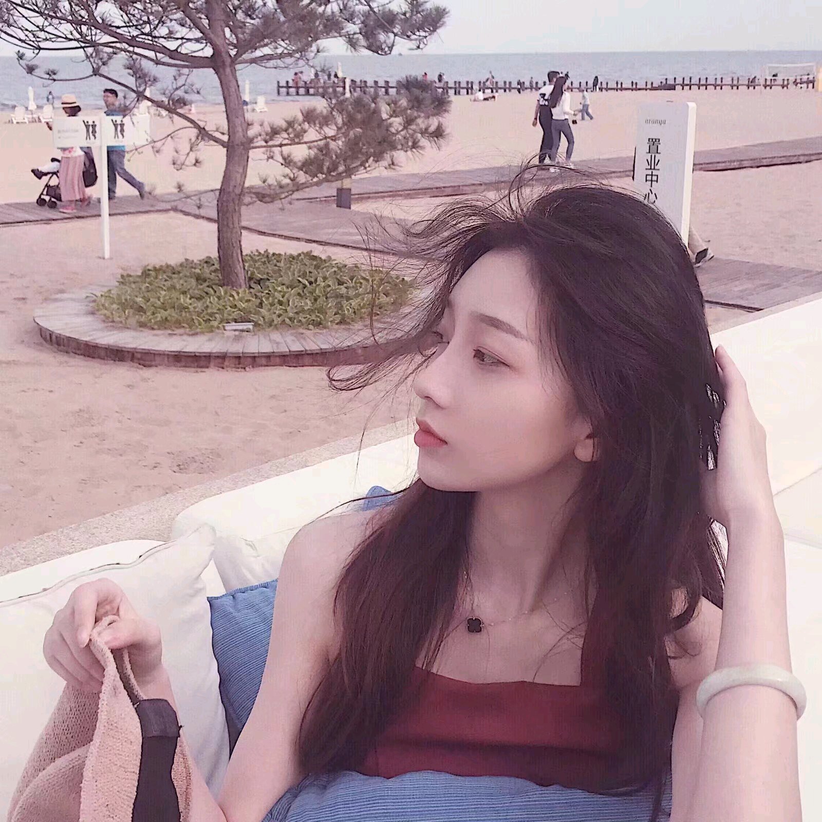 非主流好看女生微信头像