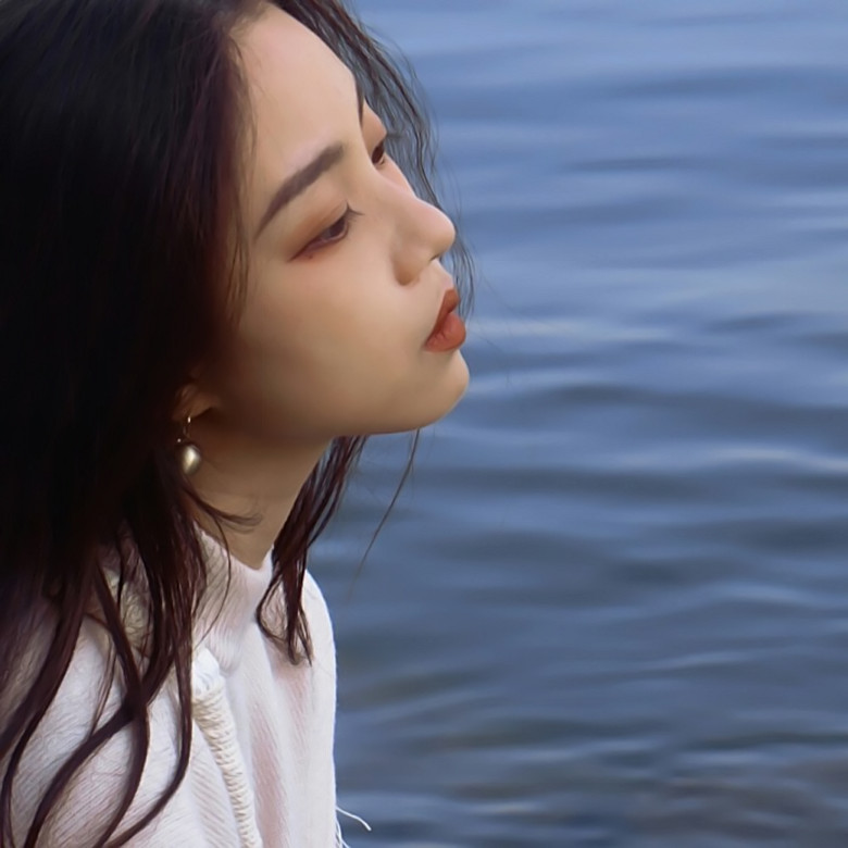 微信气质高颜值时尚女生头像