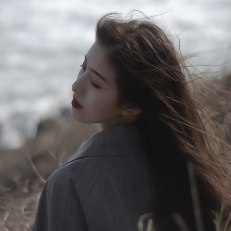 微信气质高颜值时尚女生头像