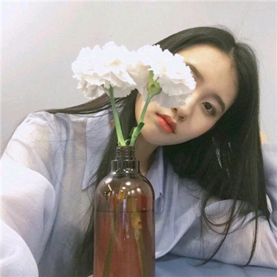 微信唯美阳光女生头像