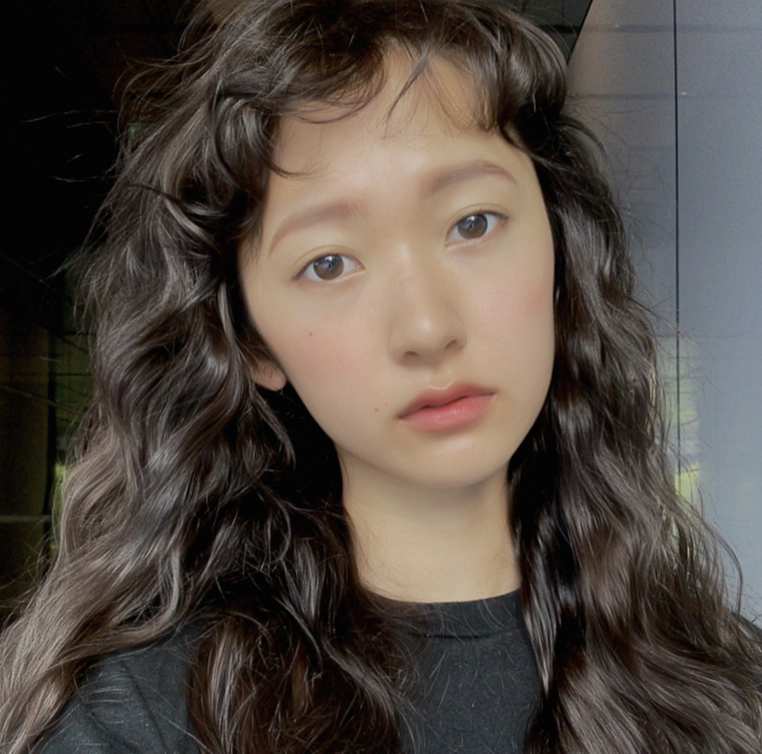 微信阳光文艺女生头像