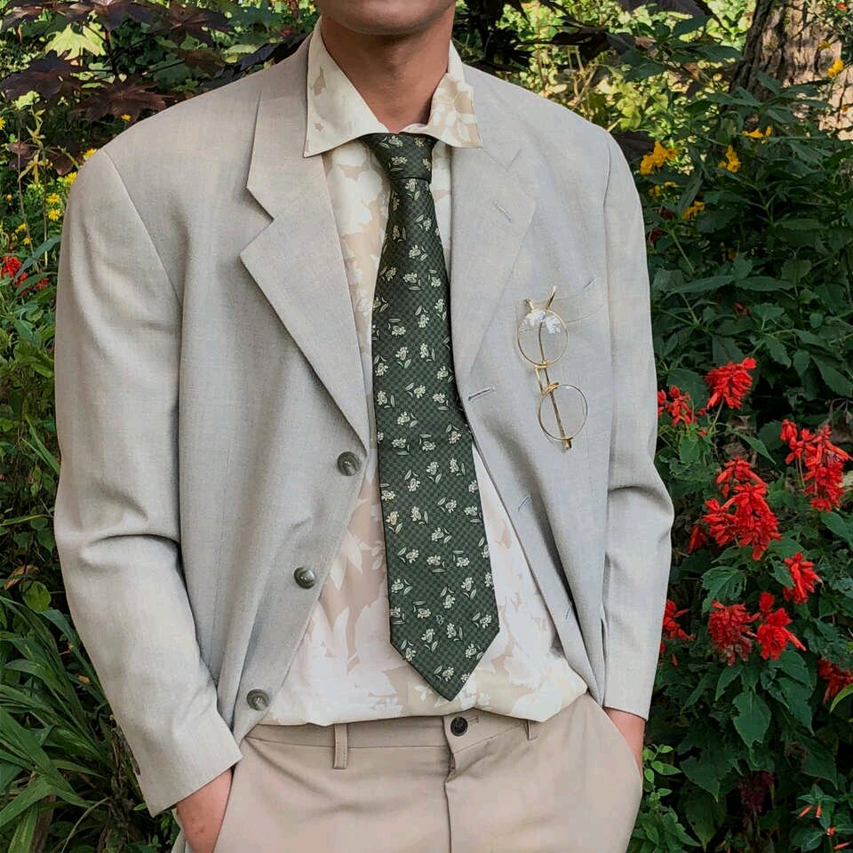 微信潮流性感冷酷男生头像