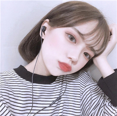 微信阳光唯美气质女生头像