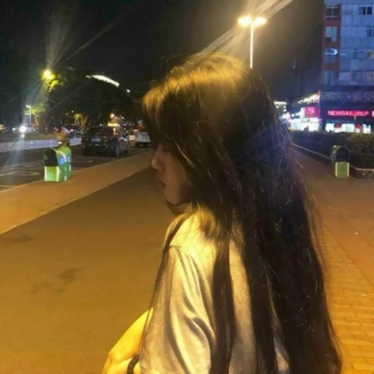 个性潮酷的女生系列微信头像合集下载