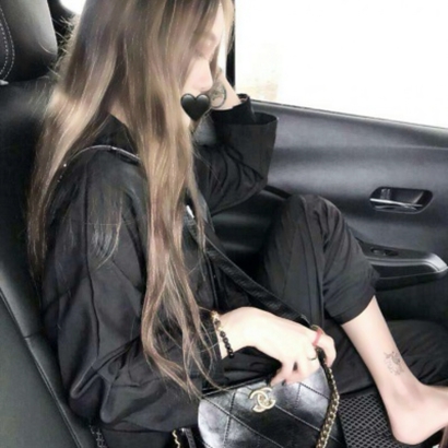 个性潮酷的女生系列微信头像合集下载