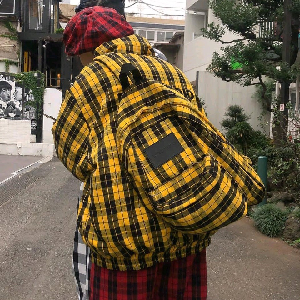 微信冷酷阳光气质男生头像