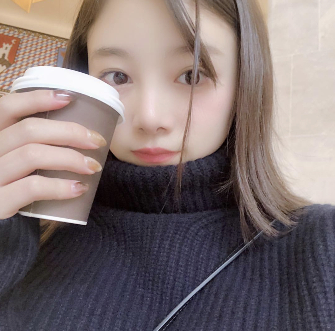 微信时尚阳光气质女生头像