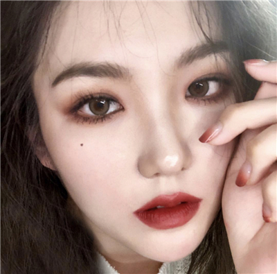 微信阳光唯美气质女生头像