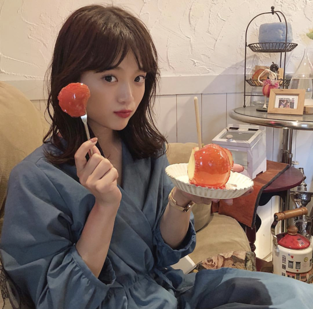 微信清新气质阳光迷人女生头像