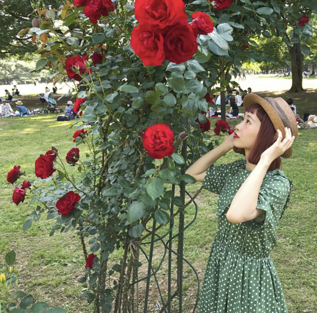 微信阳光文艺女生头像