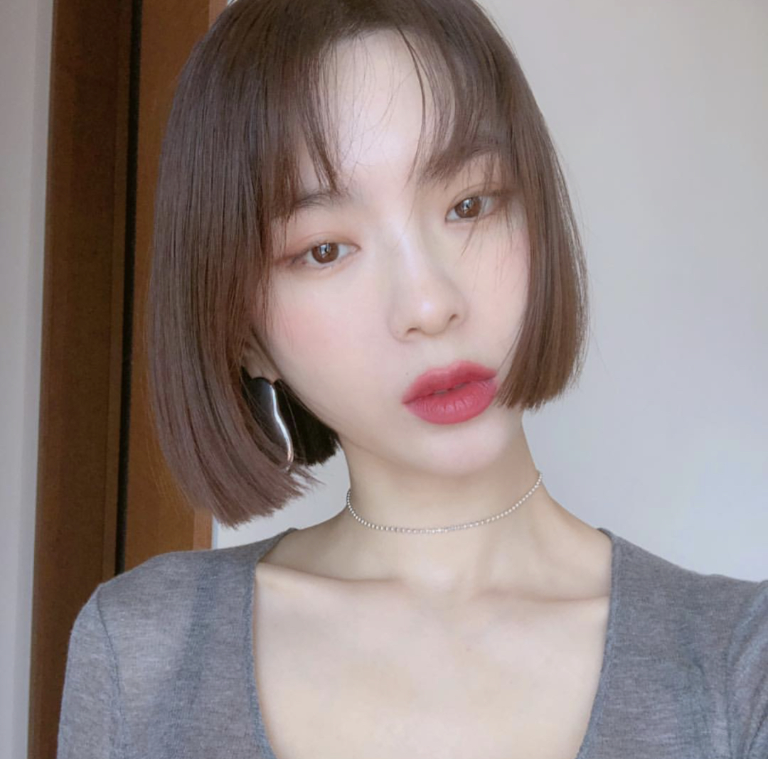 微信清新气质阳光迷人女生头像