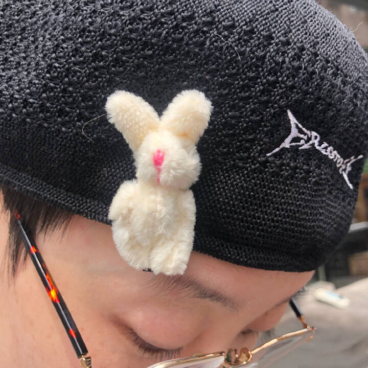 微信潮流性感冷酷男生头像