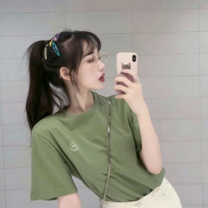 性感火辣的微信个性韩范女生头像下载