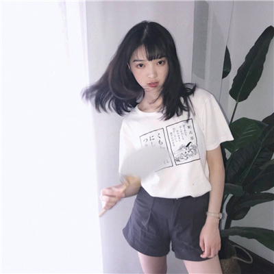 简洁漂亮时尚女生头像