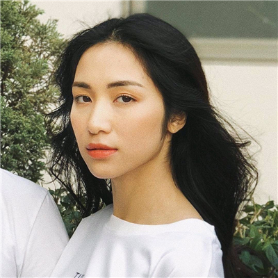 清新迷人气质女生头像