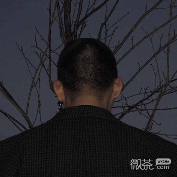 微信洒脱高颜值帅气男生头像