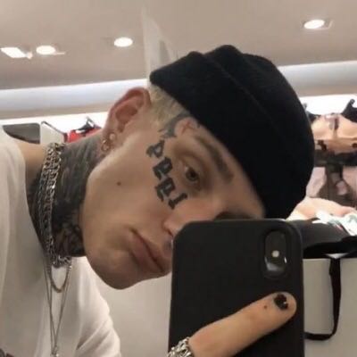 微信帅气成熟性感男生头像