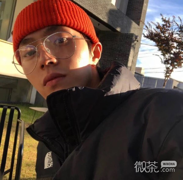 微信洒脱高颜值帅气男生头像