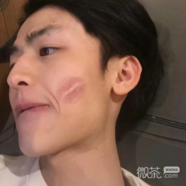 微信洒脱高颜值帅气男生头像