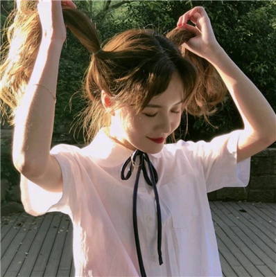 微信粉嫩好看小清新时尚女生头像