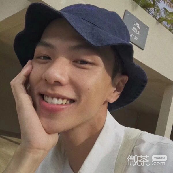 微信洒脱高颜值帅气男生头像