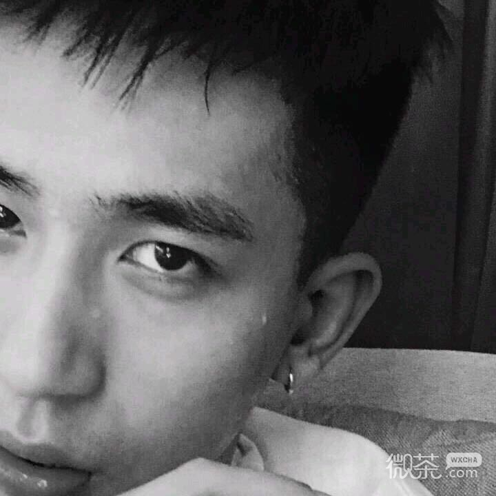 微信帅气成熟性感男生头像