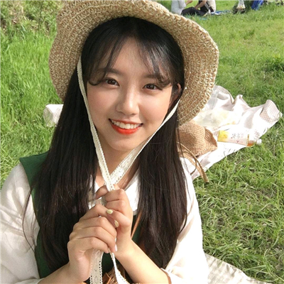 微信小清新阳光温馨女生头像