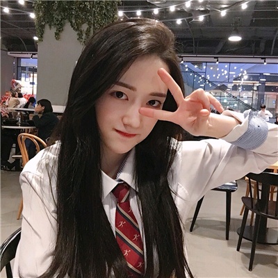 微信小清新阳光温馨女生头像