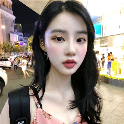 清新迷人气质女生头像
