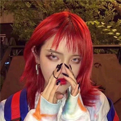 微信深沉佛系时尚女生头像