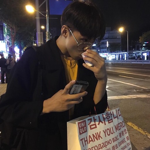 成熟性感男生微信头像