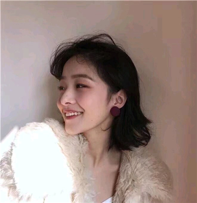 微信深沉佛系时尚女生头像