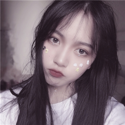 微信清新纯洁阳光女生头像