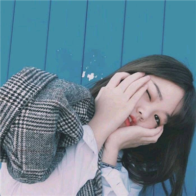 微信深沉佛系时尚女生头像