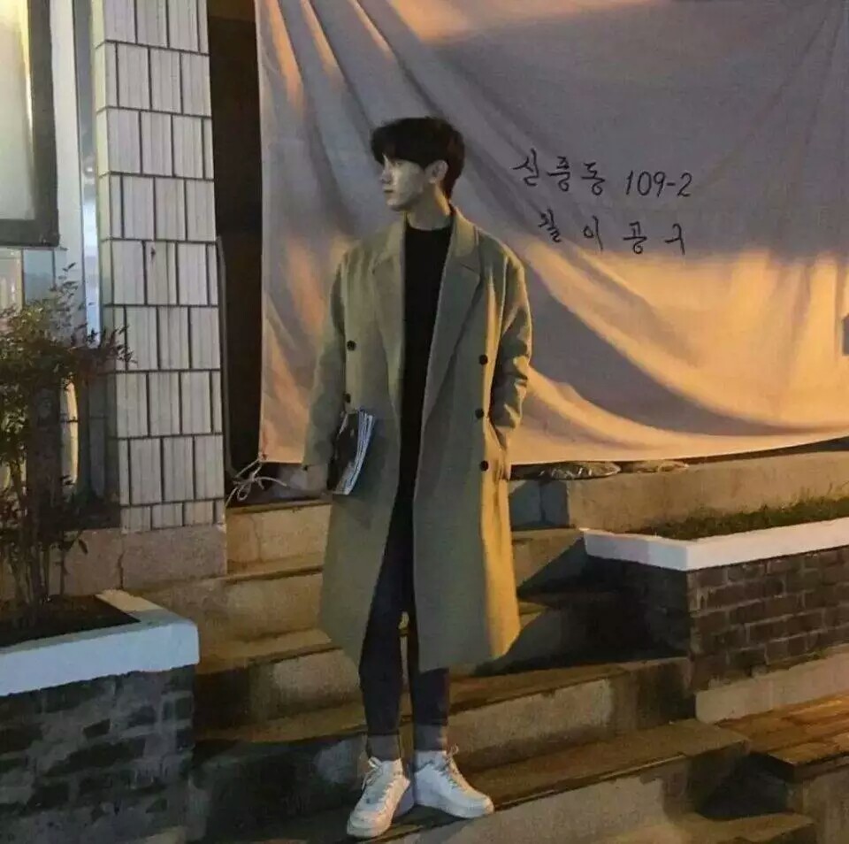 成熟性感男生微信头像