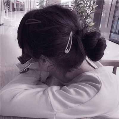 微信清新纯洁阳光女生头像