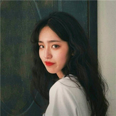 微信深沉佛系时尚女生头像