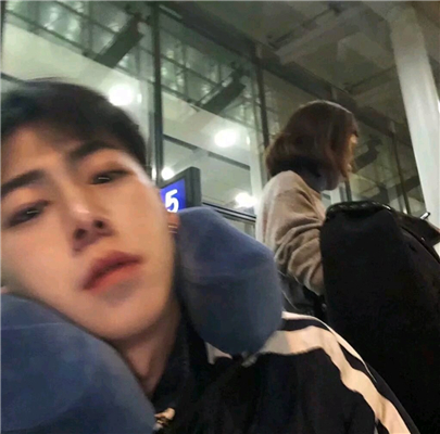 成熟性感男生微信头像