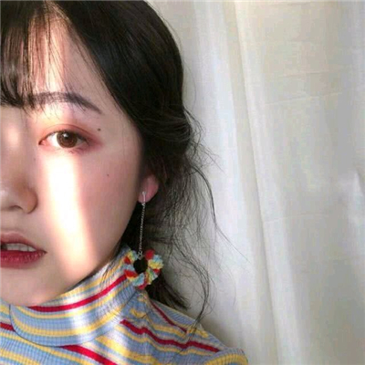 微信深沉佛系时尚女生头像