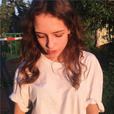 微信清新唯美简洁女生头像