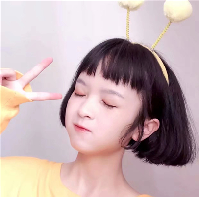 微信文艺阳光粉嫩女生头像