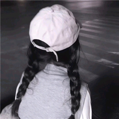 微信唯美粉嫩时尚好看女生头像