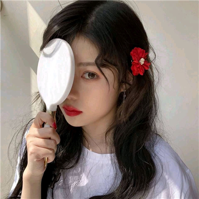 微信深沉佛系时尚女生头像