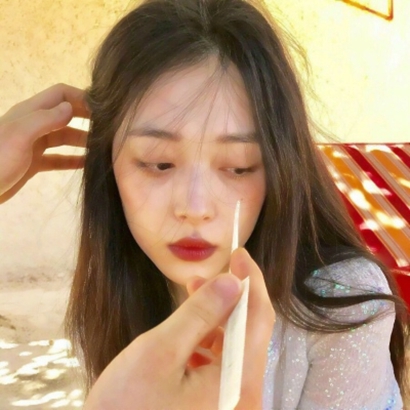 逗比搞笑风格的微信女生头像合集下载