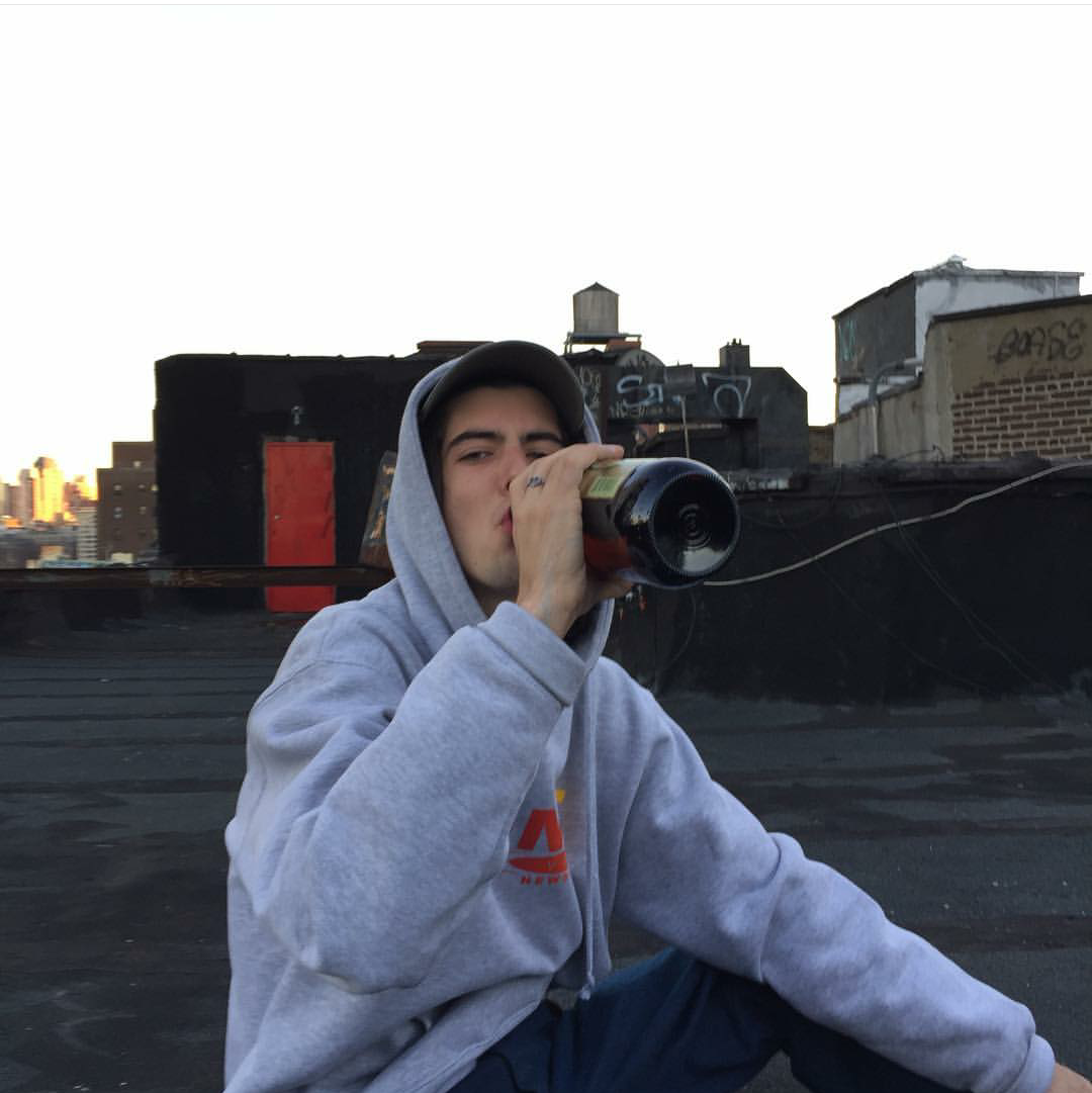 微信帅气高冷霸气欧美男生头像