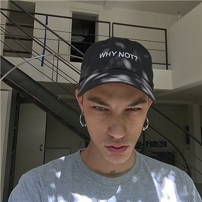 微信阳光冷酷性感欧美男头