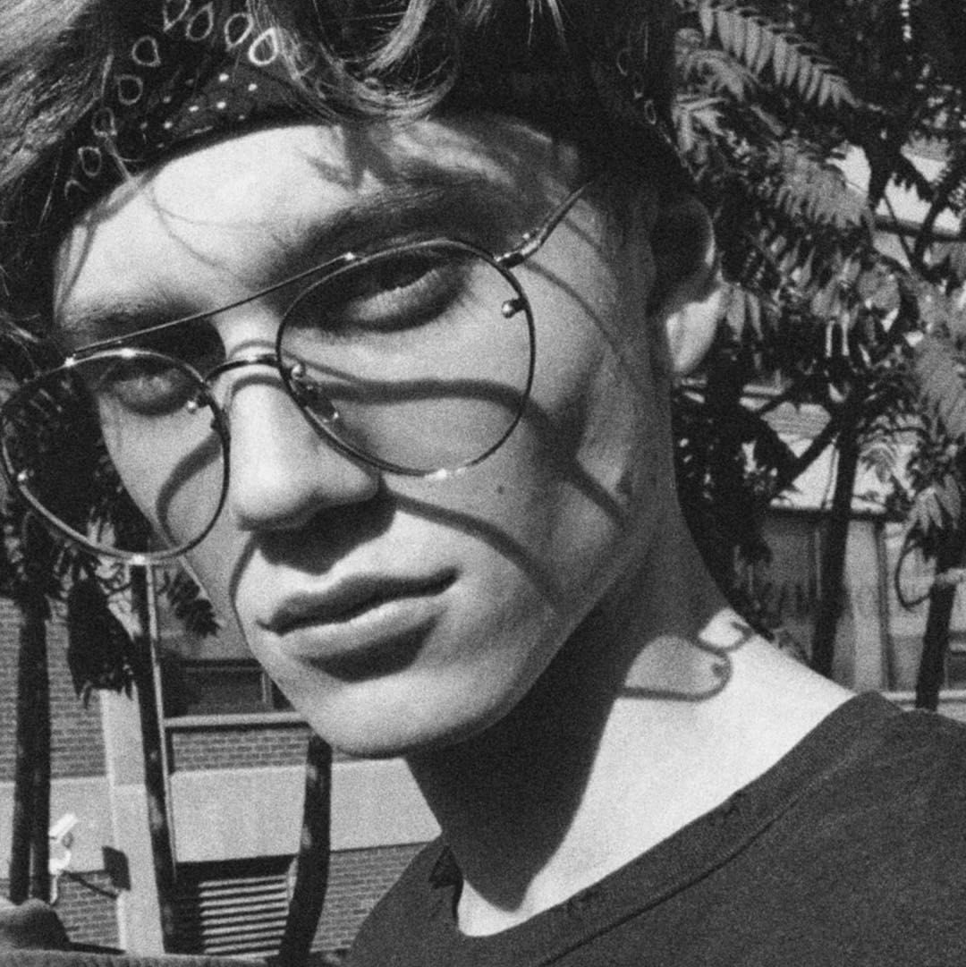 微信超拽帅气冷酷欧美男生头像