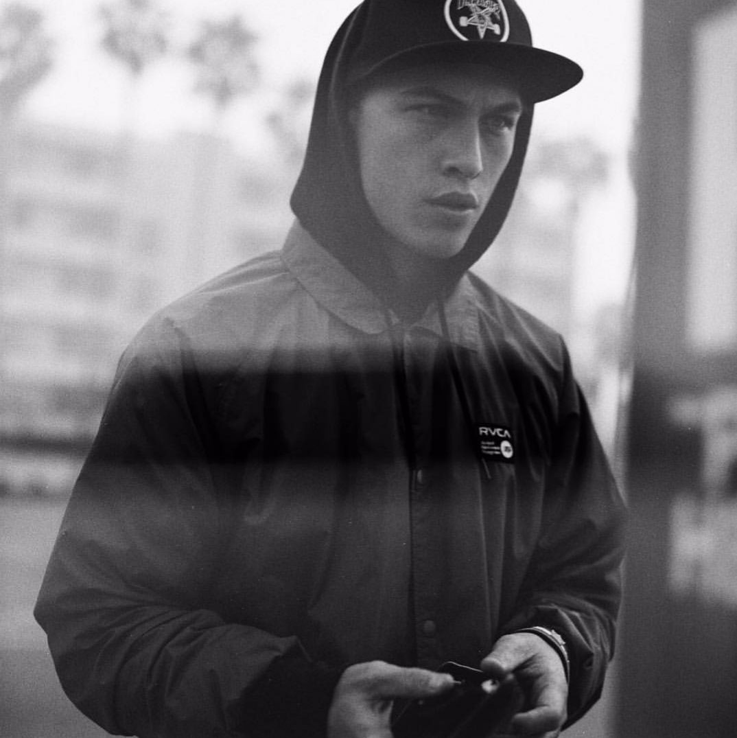 微信帅气高冷霸气欧美男生头像