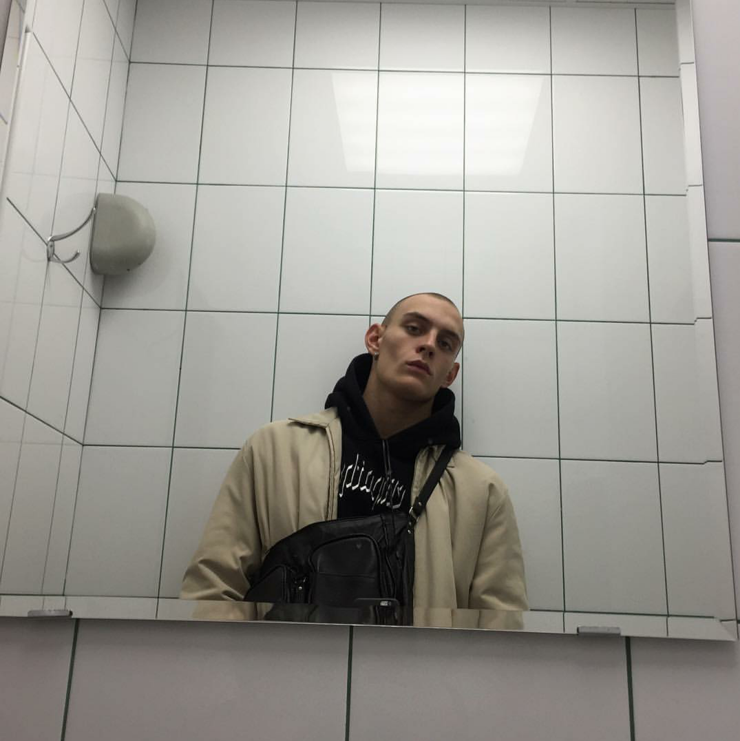 微信帅气高冷霸气欧美男生头像