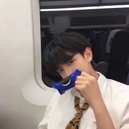 酷酷帅气的微信个性时尚男生头像合集下载